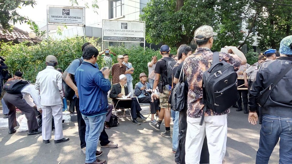 Seminar 1965 Dibubarkan, YLBHI Pertimbangkan Langkah Hukum Seminar 1965 Dibubarkan, YLBHI Pertimbangkan Langkah Hukum