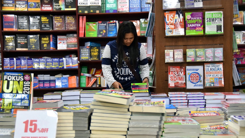 Aksara Indonesia Resmi Tutup Dua Gerai di Jakarta Aksara Indonesia Resmi Tutup Dua Gerai di Jakarta
