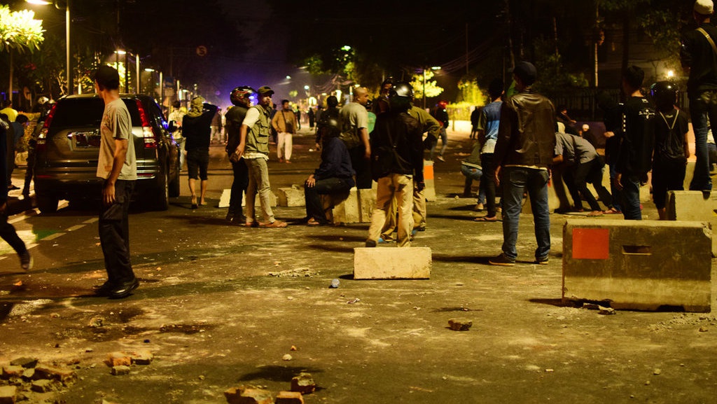 Menit-Menit Peristiwa Penyerbuan & Evakuasi di LBH Jakarta