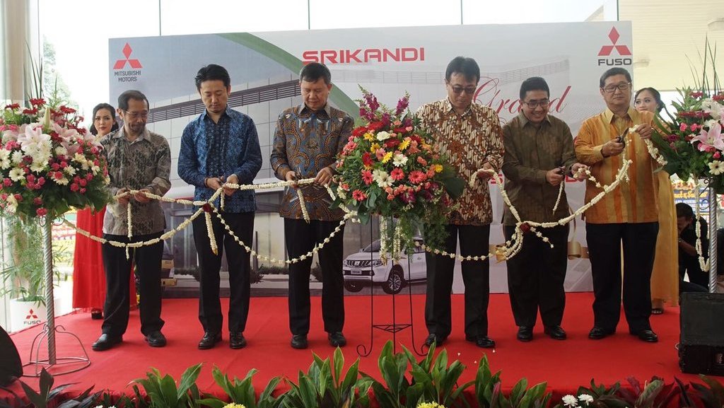 Mitsubishi Buka Diler Khusus Mobil Niaga Ringan di Tangerang Mitsubishi Buka Diler Khusus Mobil Niaga Ringan di Tangerang