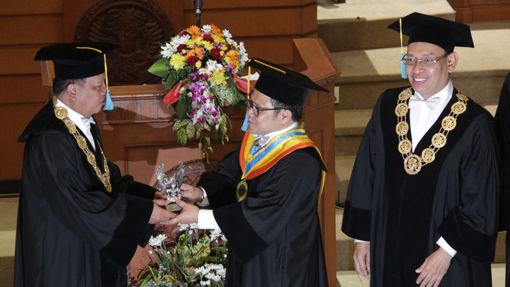 Polemik Pemberian Gelar Doktor Honoris Causa untuk Para Politikus