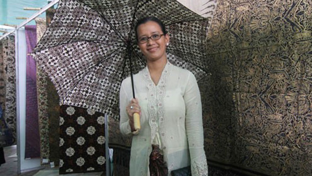 Profil GKR Mangkubumi Putri Mahkota HB X & Silsilah Keluarga Profil GKR Mangkubumi Putri Mahkota HB X & Silsilah Keluarga