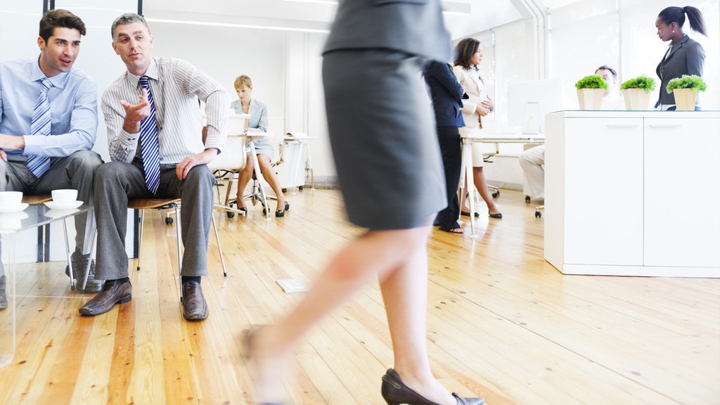 Tarik Ulur Kepentingan dalam Kasus Pelecehan RA Tarik Ulur Kepentingan dalam Kasus Pelecehan RA