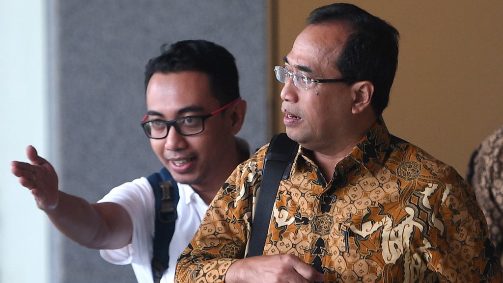 Kantornya Jadi Pintu Masuk Penjarahan Kapal, Menhub Koreksi Diri