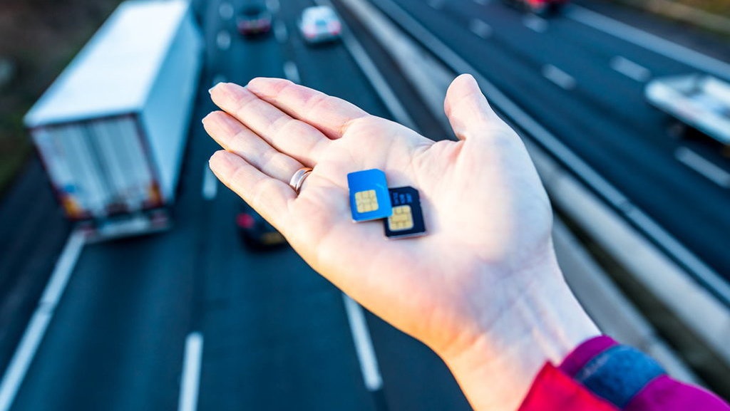 Registrasi Kartu SIM Gagal, Pengguna Bisa Cek NIK & KK ke Dukcapil