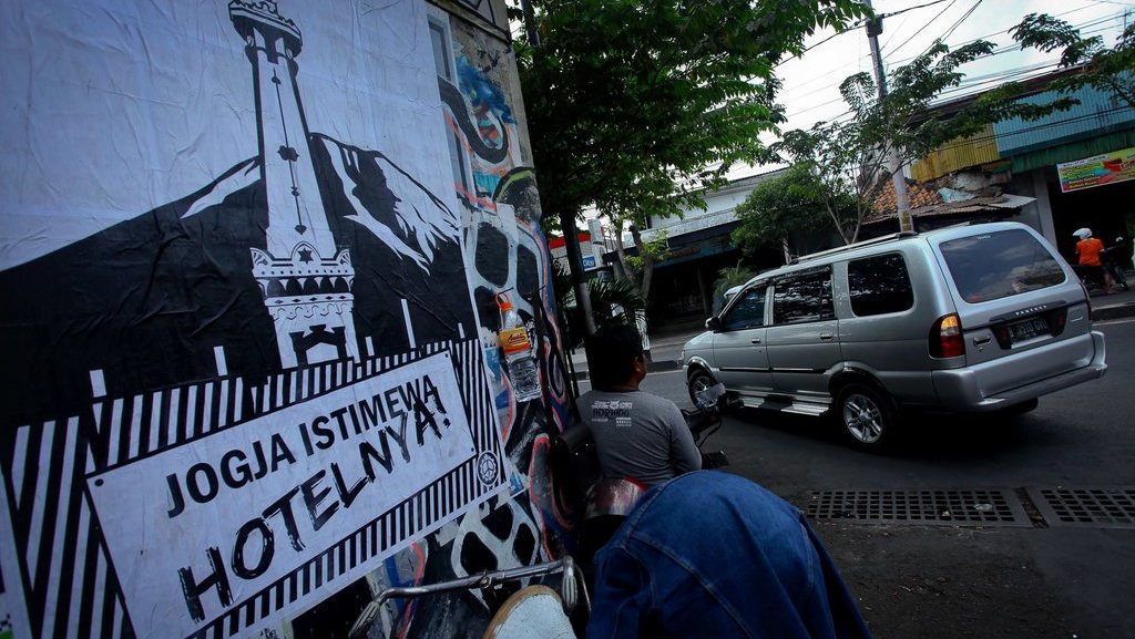 Dari Munir Hingga Ormas: Cerita di Balik Poster Politik Anti-Tank