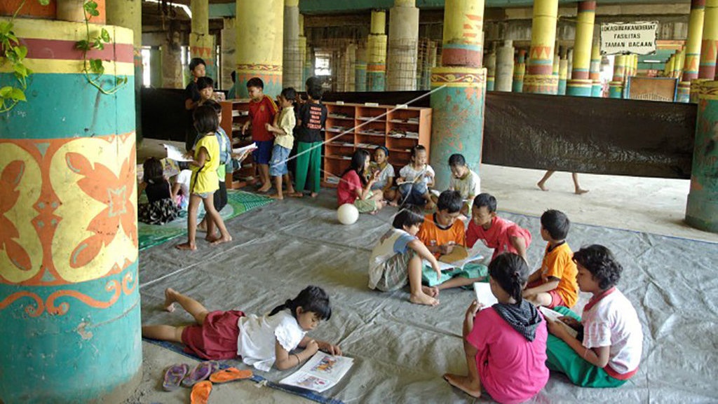 Kisah-kisah Komunitas Belajar yang Beradaptasi Saat Pandemi Kisah-kisah Komunitas Belajar yang Beradaptasi Saat Pandemi