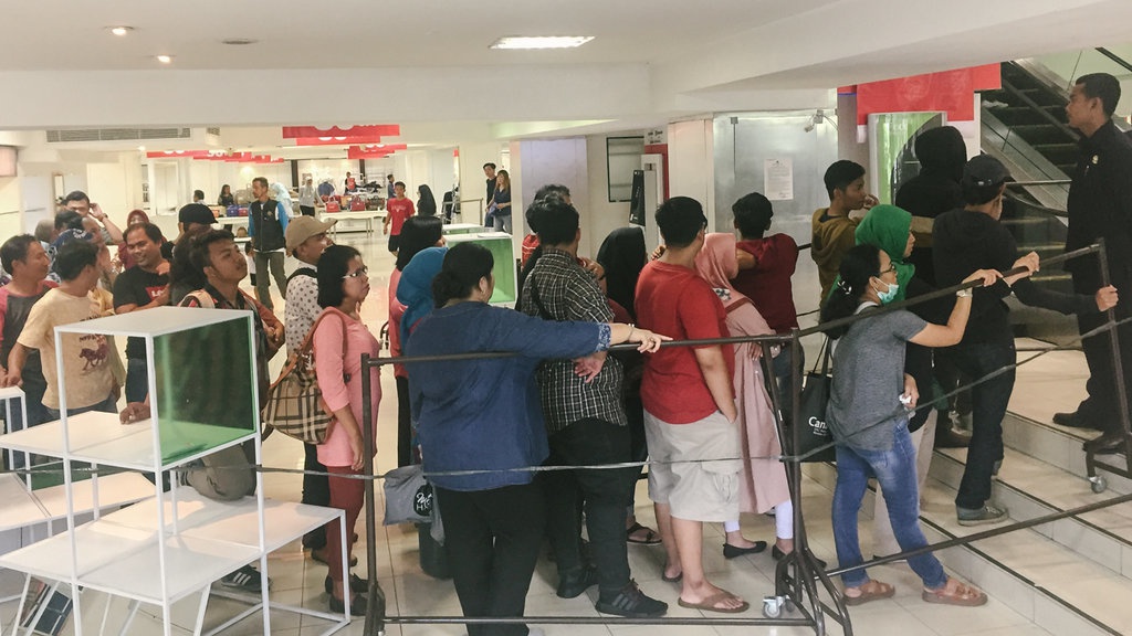 Penutupan Gerai Lotus: Banyak Pengunjung yang Kecewa Penutupan Gerai Lotus: Banyak Pengunjung yang Kecewa