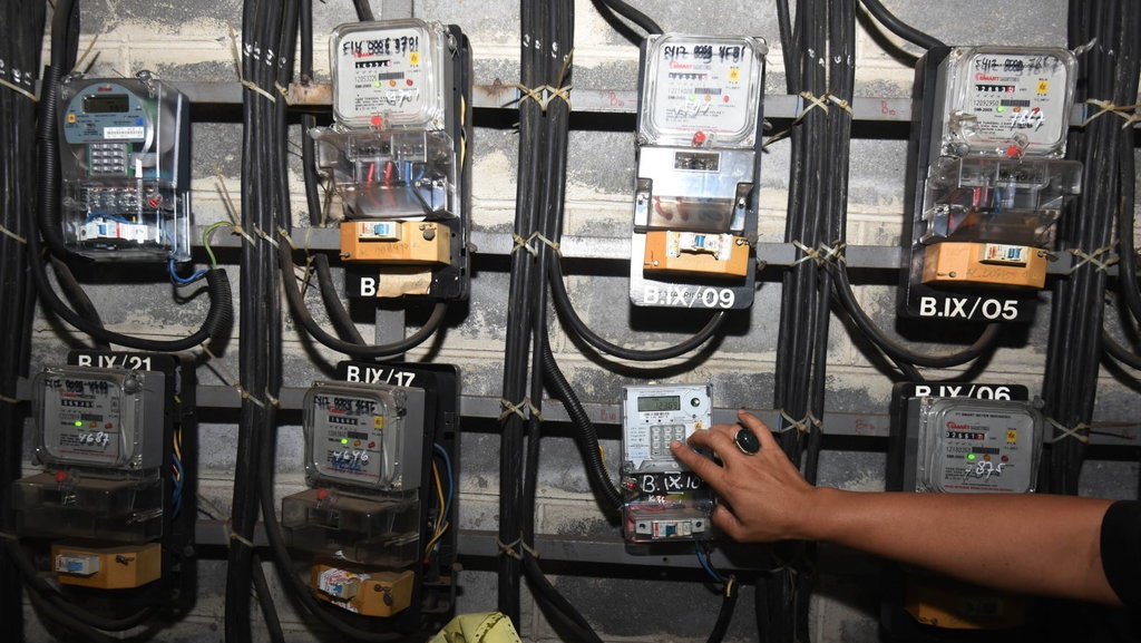 Rencana Daya Listrik Naik, YLKI Imbau Masyarakat Bersikap Bijak