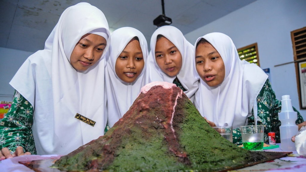 Contoh Soal UAS Geografi Kelas 12 Semester 1 Kurikulum Merdeka