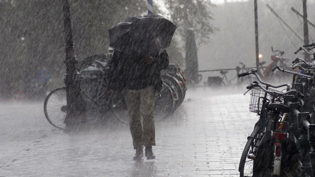 BMKG: Belasan Provinsi Siaga Cuaca Ekstrem selama Nataru