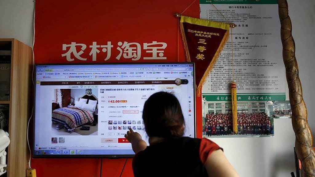 Ketika Si Raksasa Alibaba Masuk Desa Ketika Si Raksasa Alibaba Masuk Desa