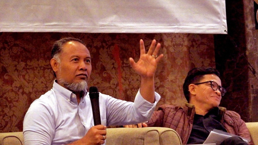 Saran Bambang Widjojanto untuk Hentikan Swastanisasi Air di Jakarta Saran Bambang Widjojanto untuk Hentikan Swastanisasi Air di Jakarta