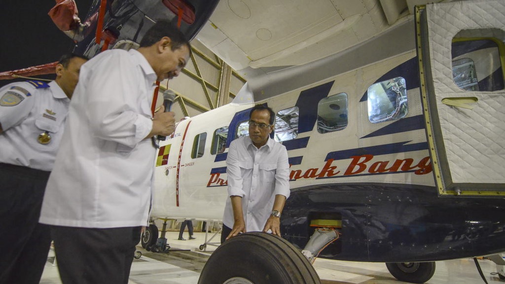 Menhub Janji Bakal Pesan Pesawat N219 usai Lolos Sertifikasi Menhub Janji Bakal Pesan Pesawat N219 usai Lolos Sertifikasi