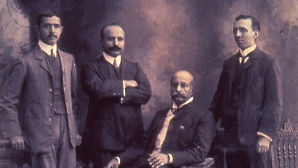 Keluarga Sarkies, Taipan Hotel-Hotel Mewah dari Armenia Keluarga Sarkies, Taipan Hotel-Hotel Mewah dari Armenia