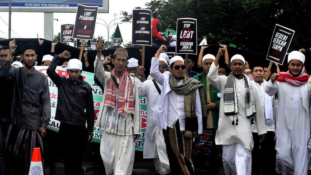 Aksi Penggerebekan LGBT Melemahkan Upaya Mengatasi HIV