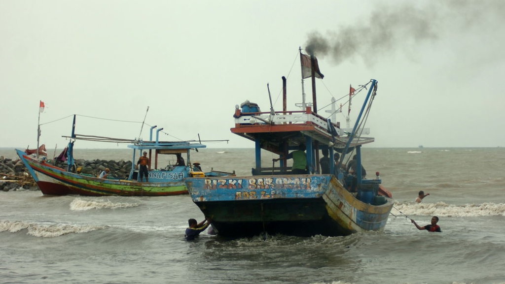 Polisi: Kapal Karam di Sulawesi Selatan Bukan Kapal Penumpang Polisi: Kapal Karam di Sulawesi Selatan Bukan Kapal Penumpang
