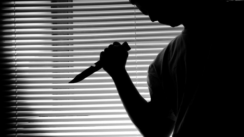 Seorang Perempuan Ditemukan Bersimbah Darah, Terdapat Luka Tusuk