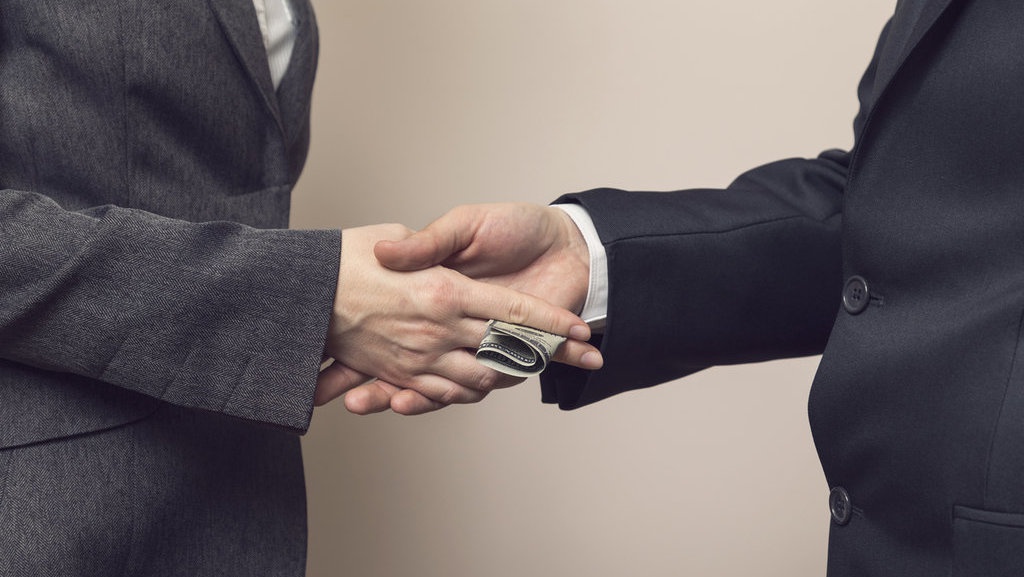 Korupsi Makin Laten Membumi, Pembenahan KPK Semakin Urgen Korupsi Makin Laten Membumi, Pembenahan KPK Semakin Urgen