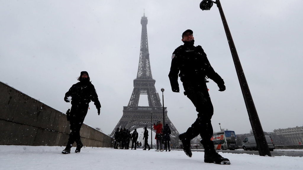 Gejolak Politik Prancis, PM Mundur Belum Genap 1 Bulan Menjabat Gejolak Politik Prancis, PM Mundur Belum Genap 1 Bulan Menjabat