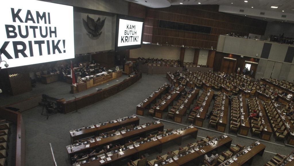 DPR 2014-2019: Malas Bekerja tapi Boros Anggaran DPR 2014-2019: Malas Bekerja tapi Boros Anggaran