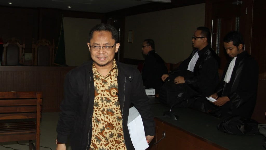 KPK Jebloskan Eks Auditor BPK Rochmadi Saptogiri ke Lapas Cibinong KPK Jebloskan Eks Auditor BPK Rochmadi Saptogiri ke Lapas Cibinong