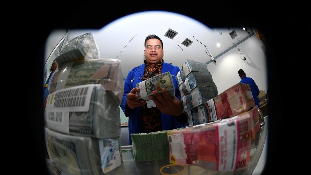 Pembobolan Bank Mandiri & Bagaimana Maling Kerah Putih Beraksi Pembobolan Bank Mandiri & Bagaimana Maling Kerah Putih Beraksi