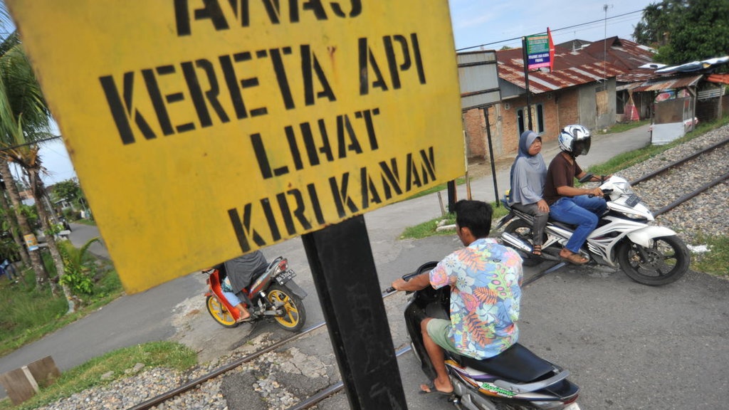 Kemenhub Catat 4.600 Lintasan Kereta Api di Indonesia Tak Terjaga