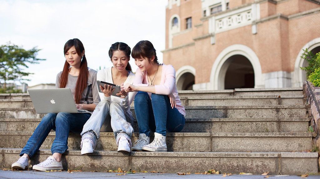 Sejarah Peringatan Hari Pelajar Internasional 17 November Sejarah Peringatan Hari Pelajar Internasional 17 November