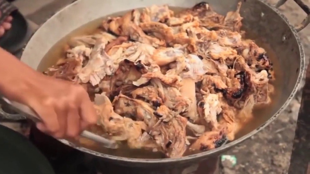 Ketika Si Miskin Bertahan Hidup dengan Daging Sisa dan Kue Lumpur Ketika Si Miskin Bertahan Hidup dengan Daging Sisa dan Kue Lumpur