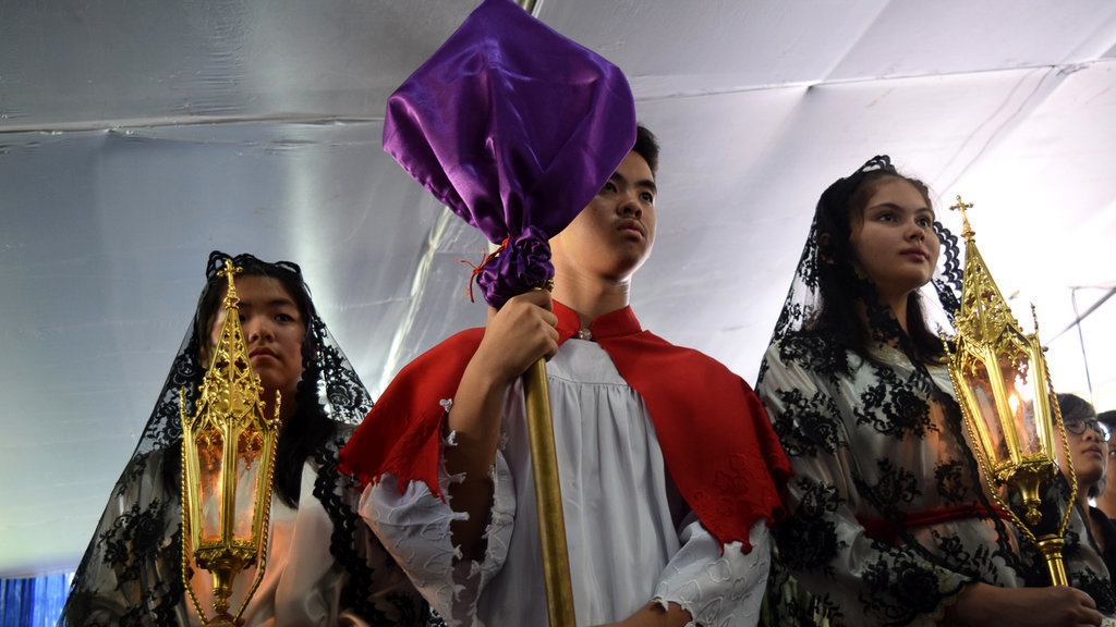 Perayaan Paskah di Monas dan Ironi Rumah Ibadah