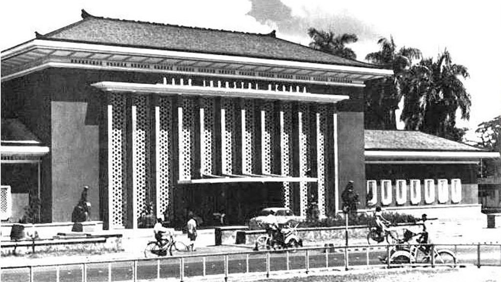 Bapindo: Penerus BIN Yang Digarong Eddy Tansil Bapindo: Penerus BIN Yang Digarong Eddy Tansil