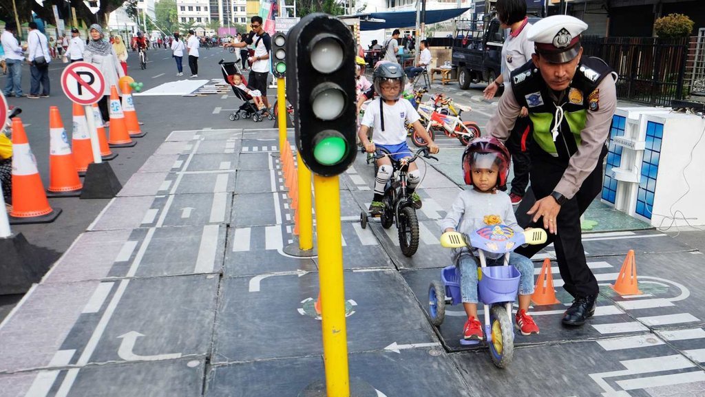 Apa Saja Manfaat Menaati Norma bagi Diri Sendiri? Apa Saja Manfaat Menaati Norma bagi Diri Sendiri?