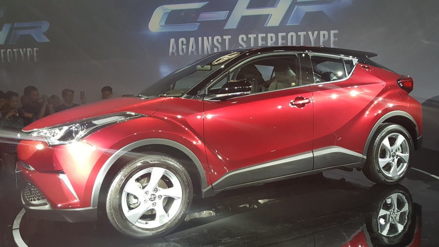 Toyota C-HR Siap Ramaikan Pameran Otomotif IIMS 2018