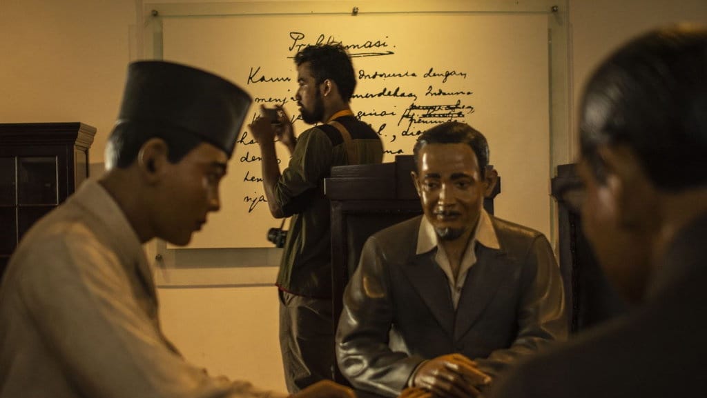 Soal Essay Sejarah Indonesia Kelas 11 Semester 2 dan Jawaban Soal Essay Sejarah Indonesia Kelas 11 Semester 2 dan Jawaban