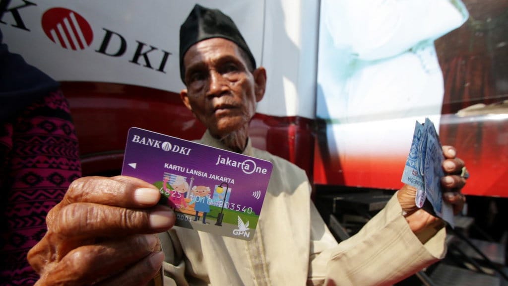 Kapan Bansos KLJ, KPDJ, & KAJ DKI Jakarta Oktober 2025 Cair?