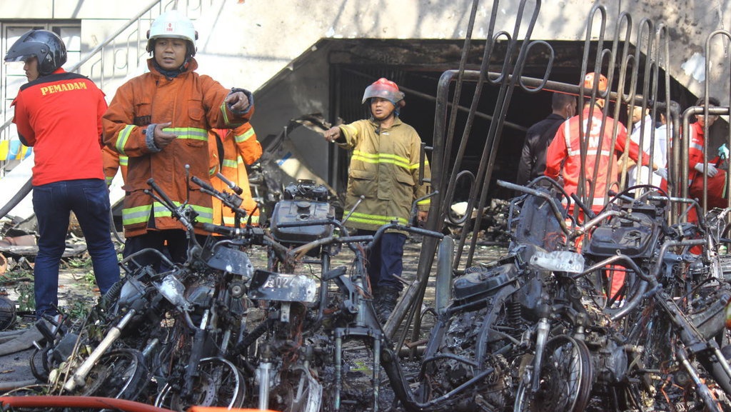 The Mother of Satan: Bom yang Digemari ISIS & Mengguncang Surabaya The Mother of Satan: Bom yang Digemari ISIS & Mengguncang Surabaya