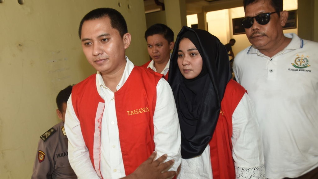 Terpidana Kasus First Travel Dieksekusi ke 2 Lapas Berbeda di Jabar Terpidana Kasus First Travel Dieksekusi ke 2 Lapas Berbeda di Jabar