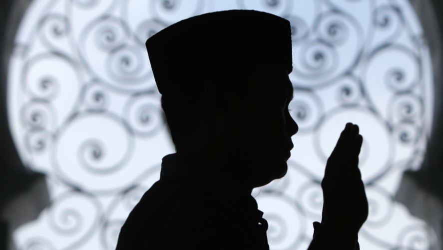 Cara Sholat Dhuha 4 Rakaat, Waktu Terbaik, & Doa Setelah Solat Duha