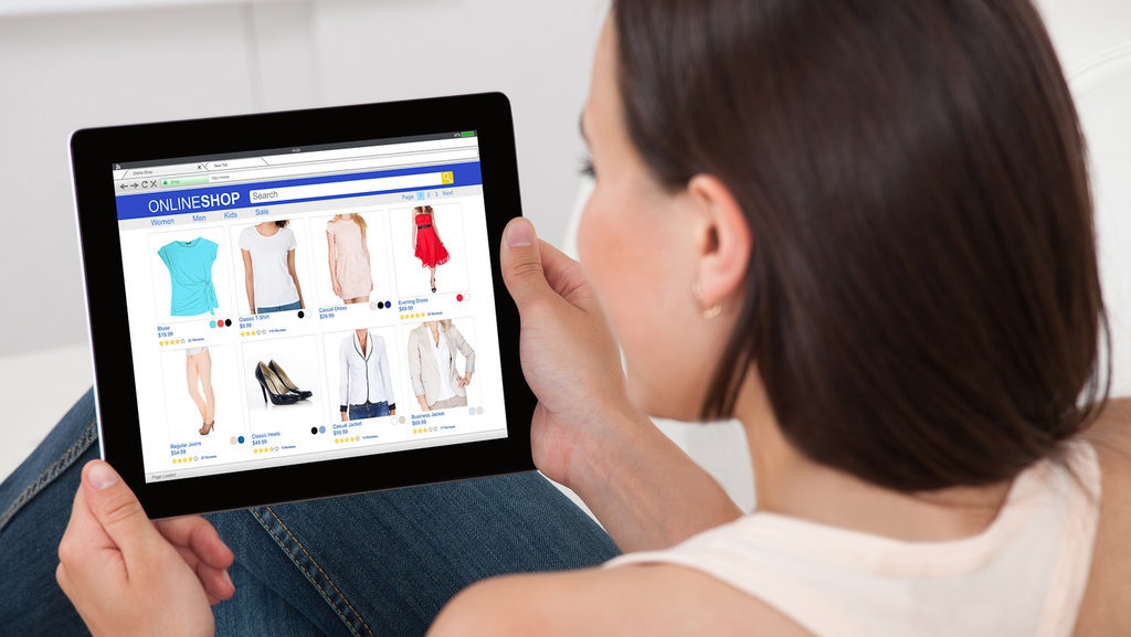 Kenapa Ada Biaya Layanan Belanja Online dan Aturannya?