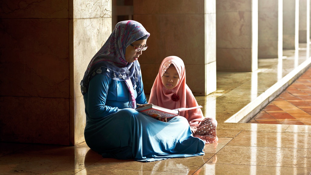 14 Tradisi Ramadhan di Penjuru Dunia & Fakta Uniknya 14 Tradisi Ramadhan di Penjuru Dunia & Fakta Uniknya