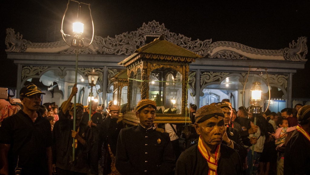 Malam Selikuran di Surakarta, Cara Keraton Membumikan Islam Malam Selikuran di Surakarta, Cara Keraton Membumikan Islam