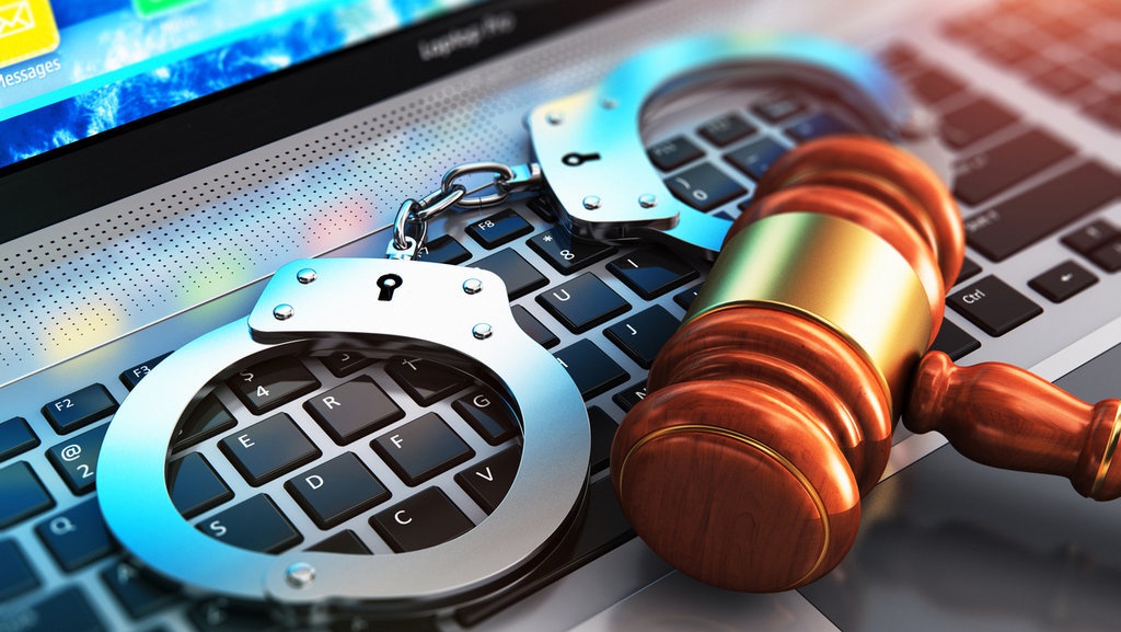 Membedah Poin-Poin Revisi UU ITE yang Disahkan DPR & Pemerintah