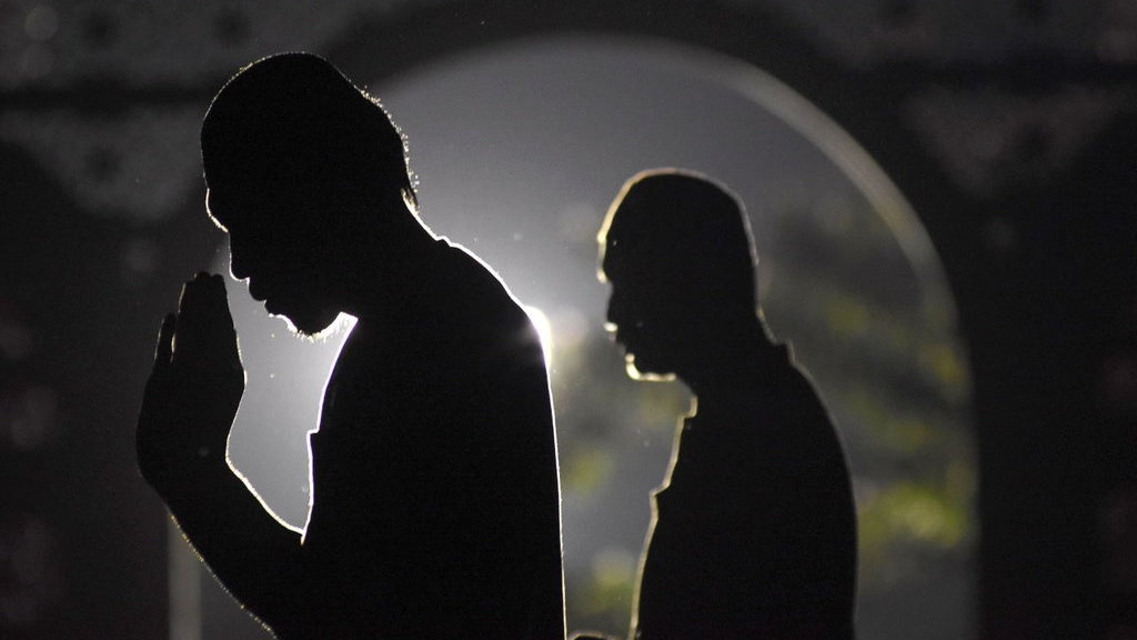 4 Tips Jaga Stamina Tubuh saat Itikaf di Masjid 4 Tips Jaga Stamina Tubuh saat Itikaf di Masjid