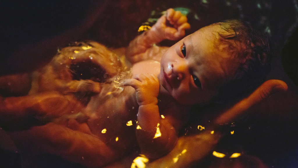 Ketahui Apa Saja Fungsi dan Manfaat Air Ketuban Bagi Janin? Ketahui Apa Saja Fungsi dan Manfaat Air Ketuban Bagi Janin?