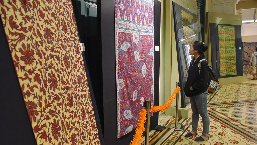 Rangkuman Kerajinan Tekstil: Fungsi, Jenis, Prinsip, Karakteristik Rangkuman Kerajinan Tekstil: Fungsi, Jenis, Prinsip, Karakteristik