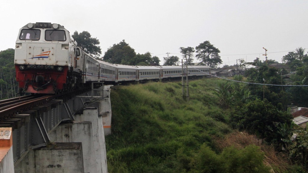 Kemenhub Targetkan 13 Ribu Km Rel Kereta Api Baru Sampai 2030