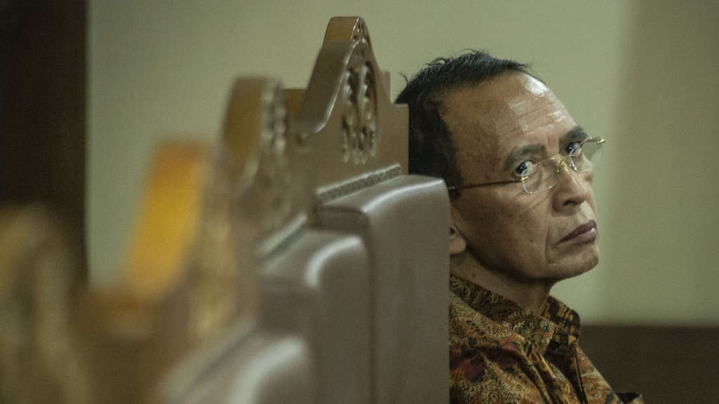 10 Koruptor Bebas Bersyarat dalam Sehari: Ratu Atut hingga Pinangki 10 Koruptor Bebas Bersyarat dalam Sehari: Ratu Atut hingga Pinangki