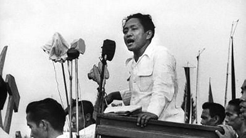 Jasir Hadibroto dan Eksekusi Mati D.N. Aidit Jasir Hadibroto dan Eksekusi Mati D.N. Aidit