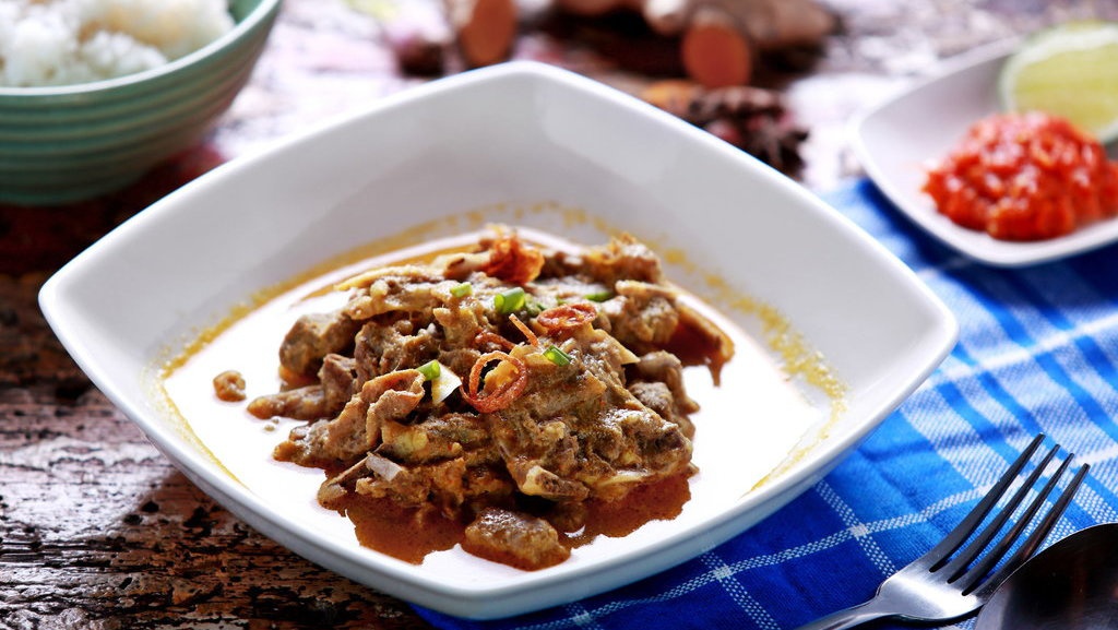 Resep Gulai Kambing Sajian Idul Adha & Cara Olah Agar Tidak Prengus